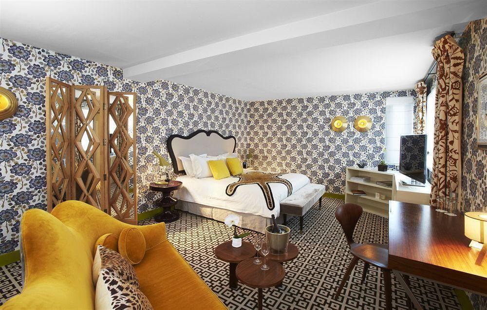 Hotel Thoumieux Paris Exterior photo