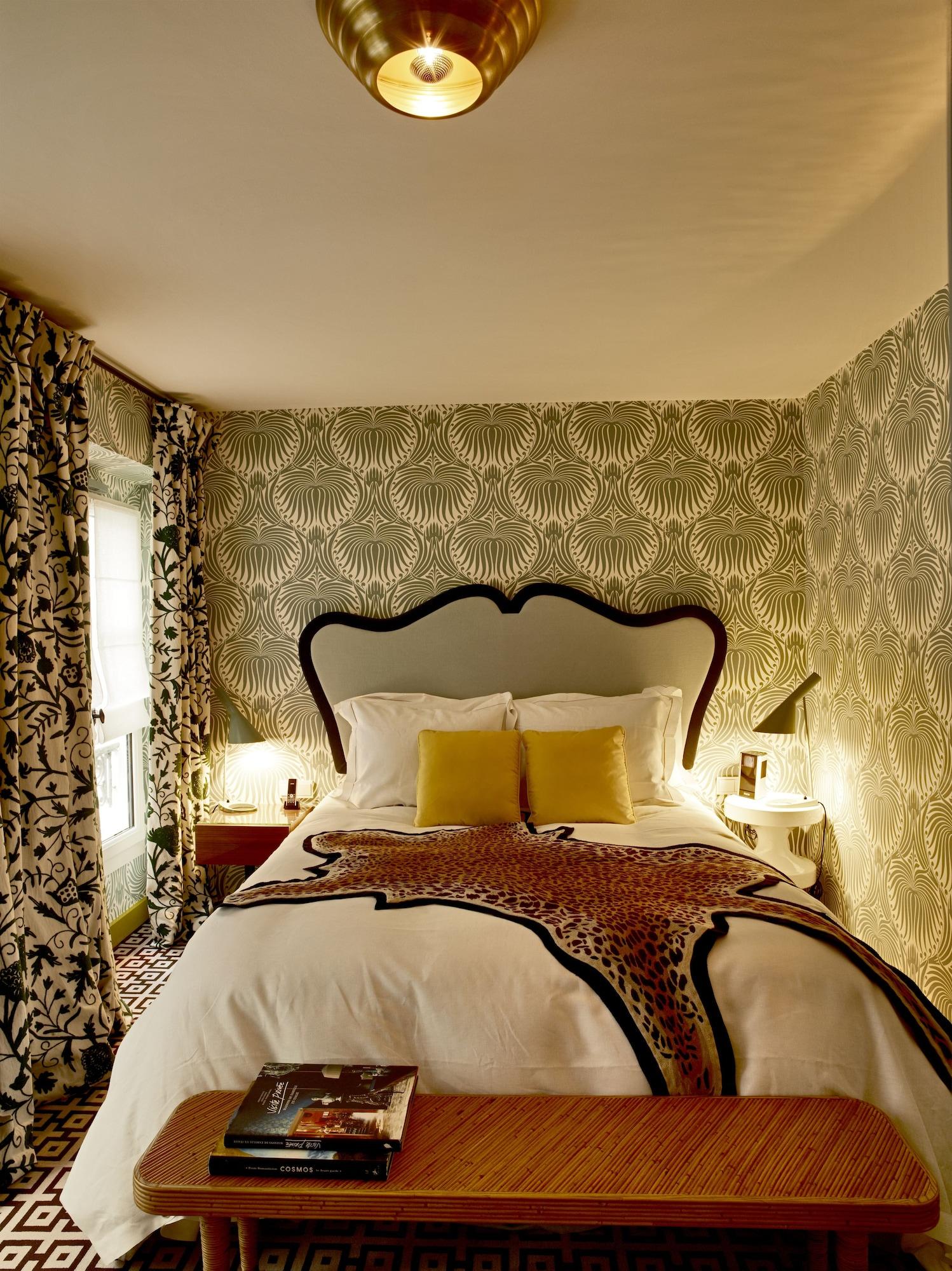Hotel Thoumieux Paris Exterior photo
