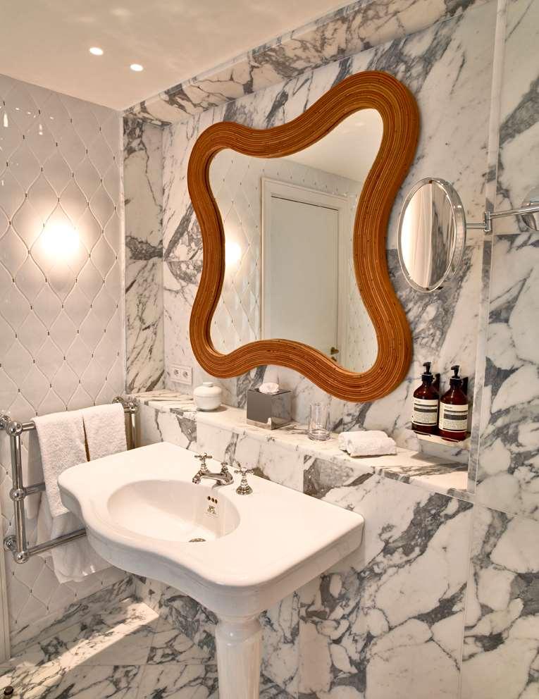 Hotel Thoumieux Paris Room photo