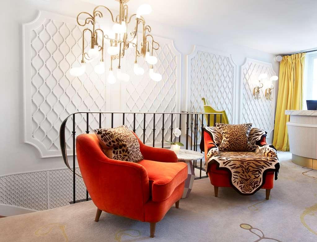 Hotel Thoumieux Paris Interior photo