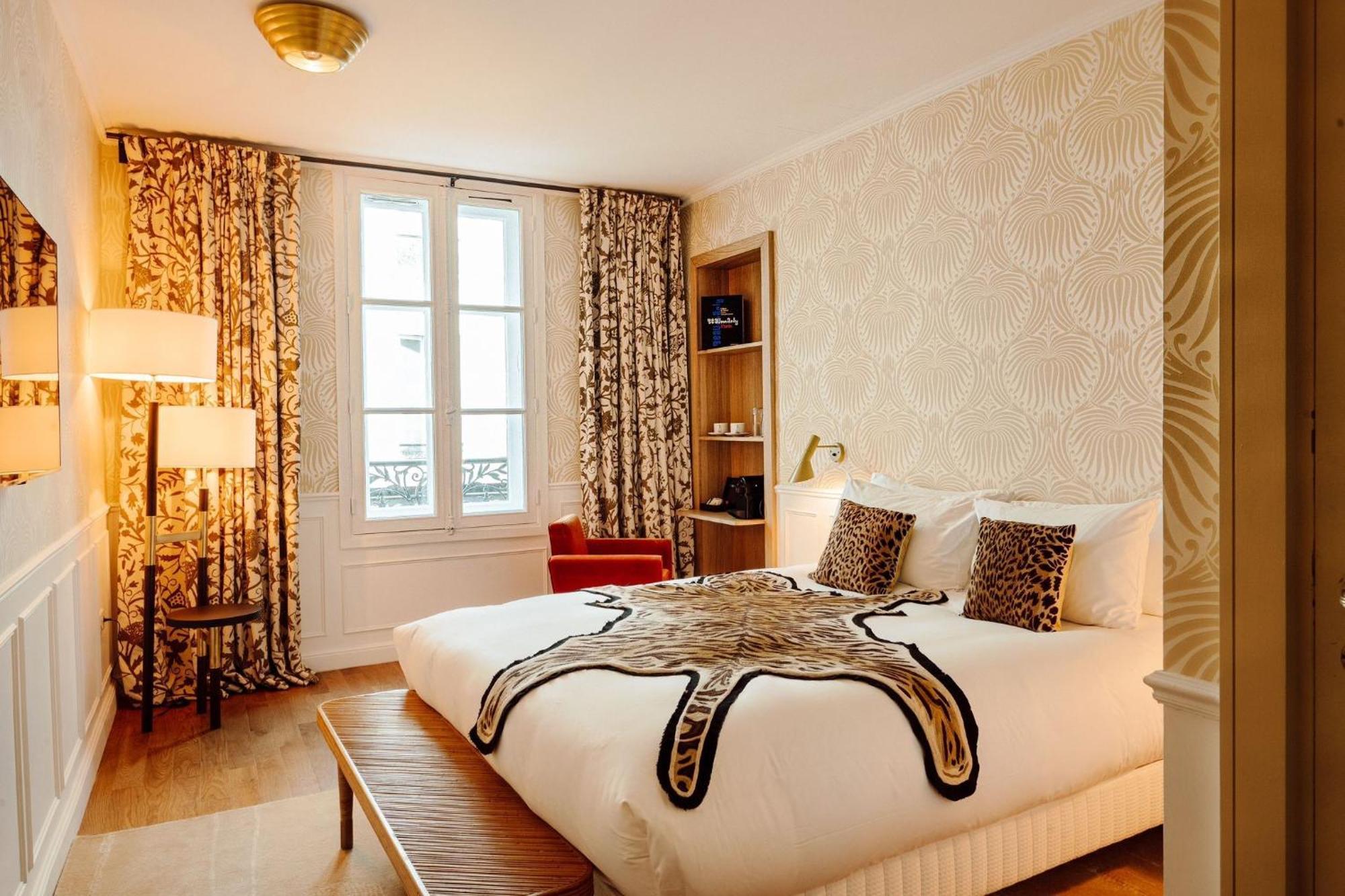 Hotel Thoumieux Paris Exterior photo